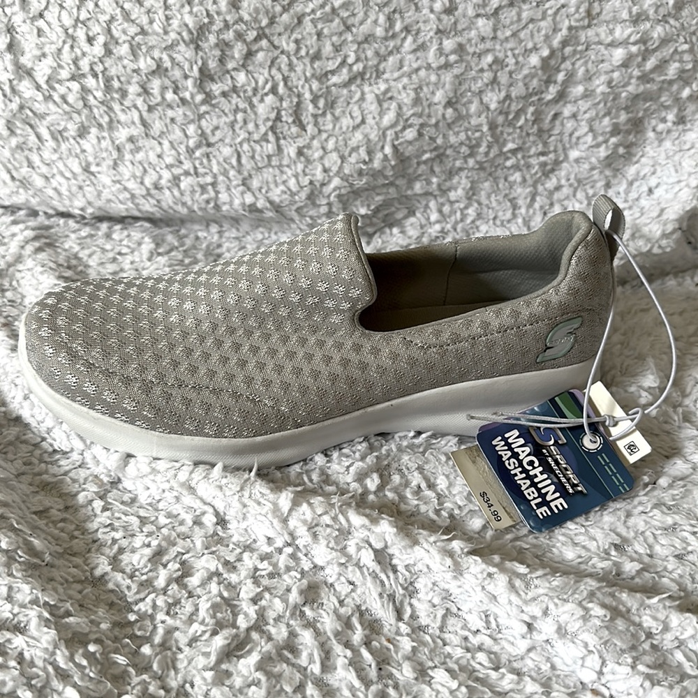New Sketchers Memory Foam Sneaker (Left)